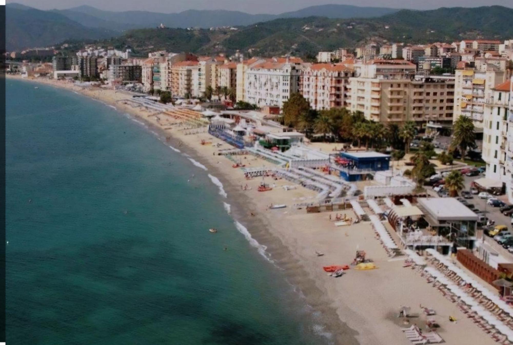 Апартаменты Il Talismano-In Citta -Vicino Al Mare Савона Экстерьер фото